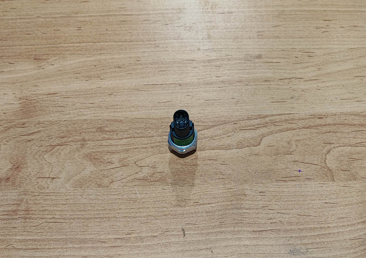 سنسور فشار گاز کولر ام وی ام 315 ، X22 ،X55 ، چری آریزو 5 ، آریزو 6 و تیگو 5 شرکتی